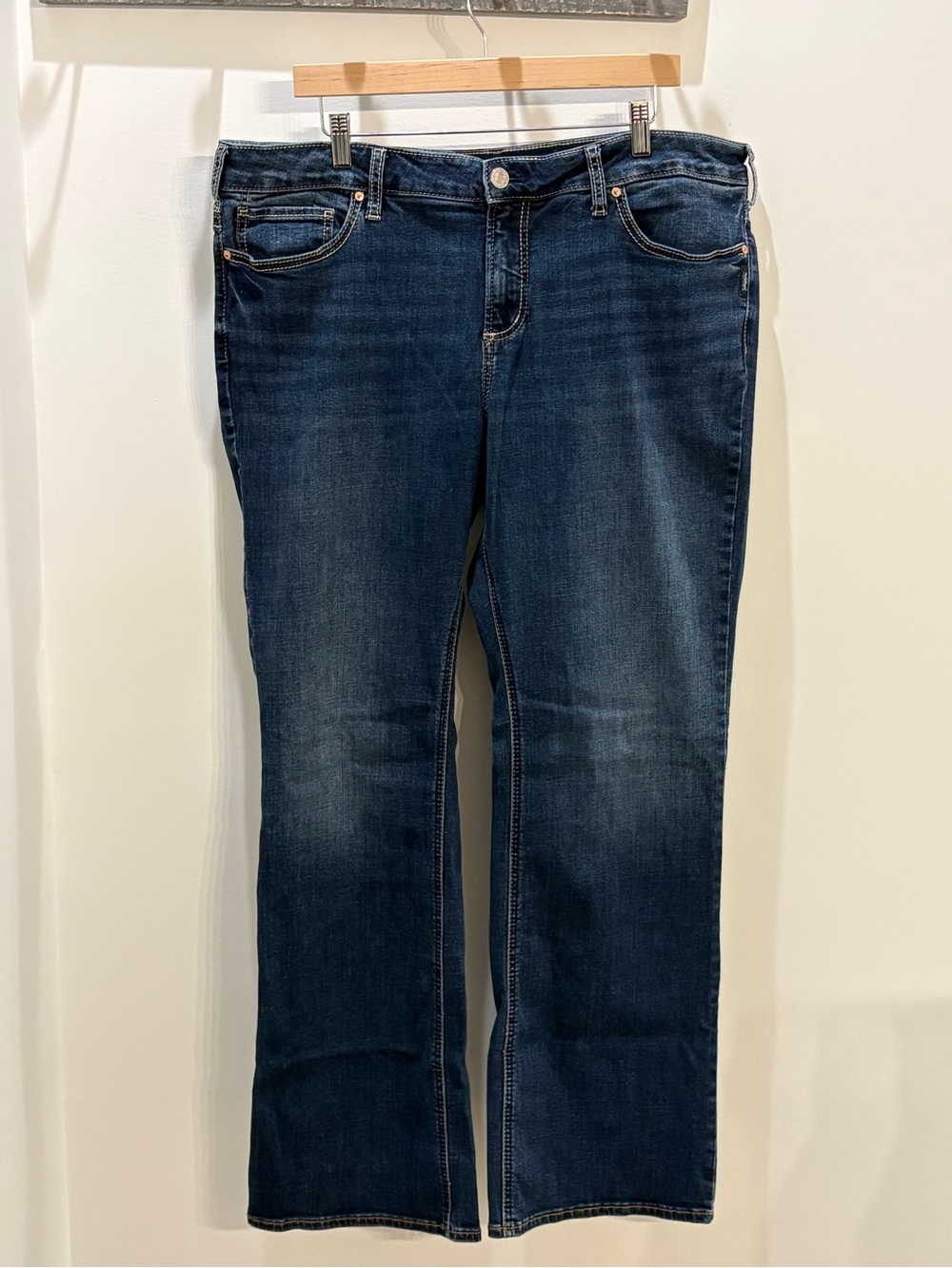 Silver Jeans Women's Boot Cut Jeans in Dark Blue - Picture 3 of 6